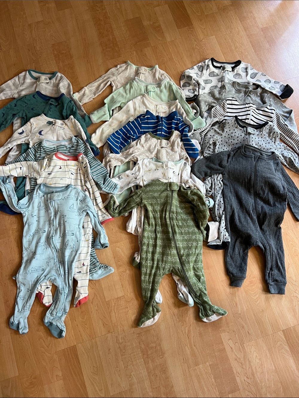 18 Lot of cloud island cat and jack 3-6M  Baby Footed One-Pieces 6M